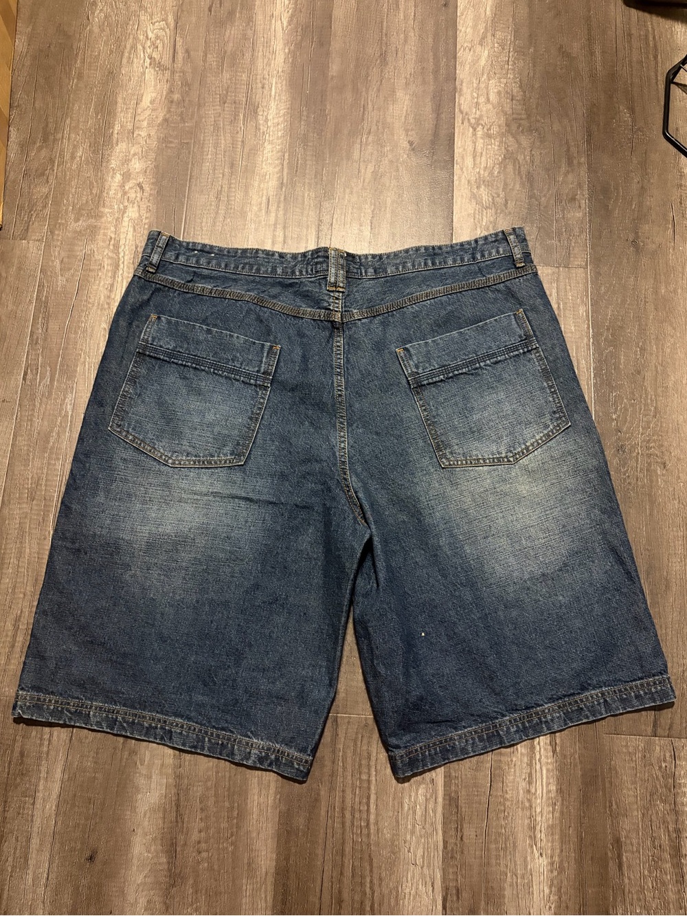 Champs dark blue wash denim jorts (40)
